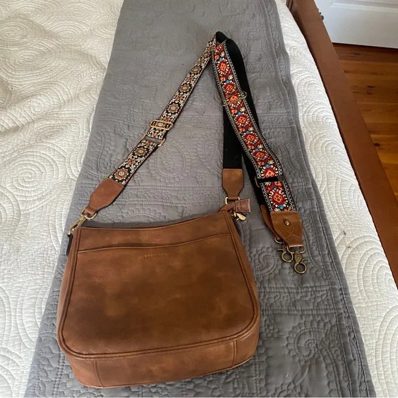 Fossil Tan Leather Crossbody Bag - Picture 2 of 3